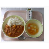 10月18日（金）　チキンヨーグルトカレー　フルーツポンチ