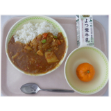 1月24日（金）　チキンカレー　みかん