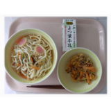 4月24日（木）　かしわうどん　野菜かき揚げ