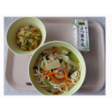 10月16日（木）　田舎うどん　豚肉と野菜の炒め物