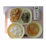 12月16日（火）　親子煮　磯和え　人参のみそ汁