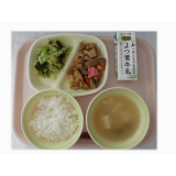 1月20日（火）　いり鶏　わかめサラダ　なめこのみそ汁