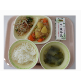 2月24日（火）　ひき肉ごまじゃが　おかかもやし　高野豆腐のみそ汁