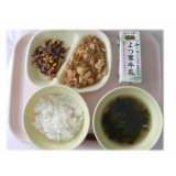 9月15日（火）　麻婆豆腐　ひじきとコーンのサラダ　中華スープ