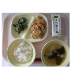 10月5日（月）　厚揚げと豚肉の味噌炒め　酢の物　白菜のみそ汁